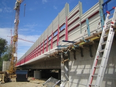 Auch an der neuen Okerbrücke zwischen dem Dreieck Südwest und dem Kreuz Süd wurden Lärmschutzmaßnahmen ergriffen