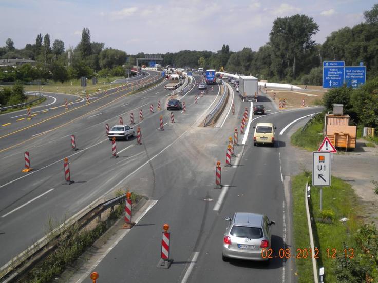 Seit 2. August 2012 fließt der Verkehr auch über die Nordhälfte der neuen Okerbrücke