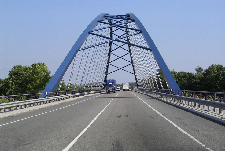 Die Lunebrücke im Zuge der Bundessstraße 437 (Landkreis Cuxhaven)