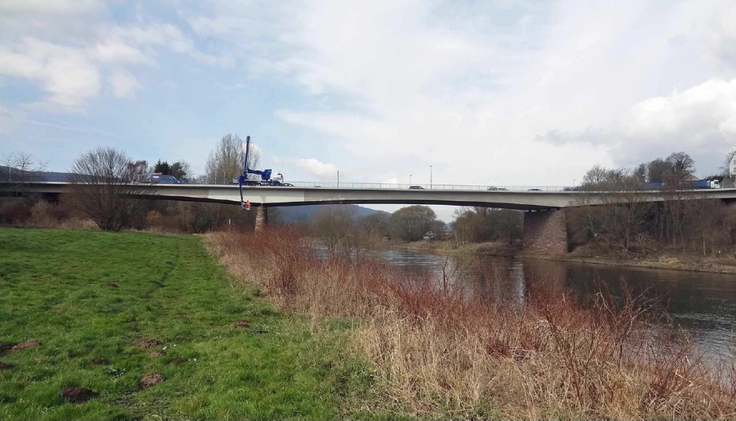 Die Weserbrücke bei Hannoversch Münden im Zuge der B 3/ B 80