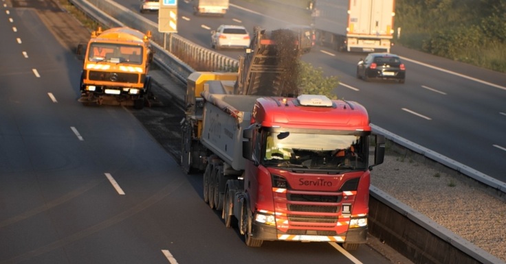 Fräsarbeiten am Mittwochabend auf der A 2 - "88-Stunden-Baustelle"