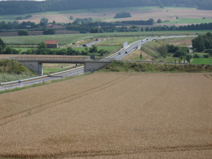 Die B 1 kann vom Ortseingang Coppenbrügge bis zur Anschlussstelle Coppenbrügge-Ost befahren werden