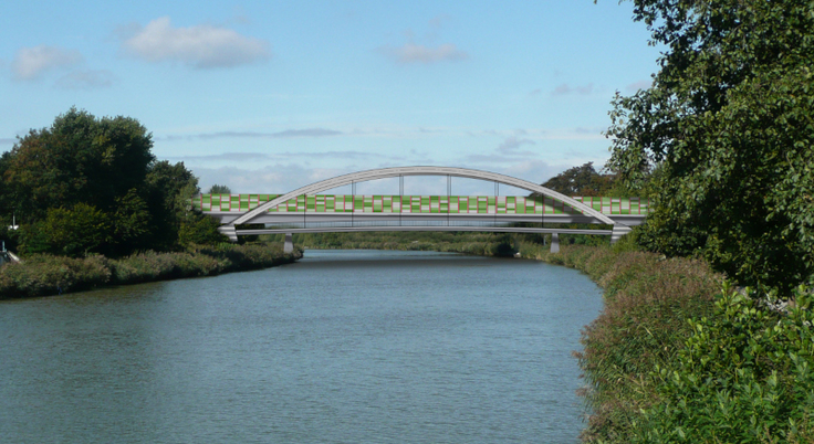 Die Brücke über Mittellandkanal im Zuge des Messeschnellweges