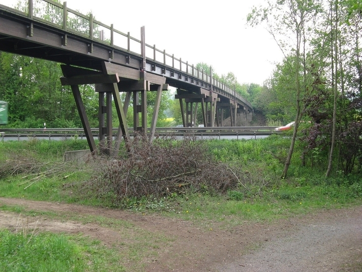 Ansicht der früheren, zu ersetzenden Holzbrücke