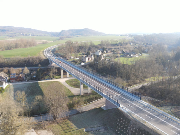 Die Hooptalbrücke mit einer Gesamtlänge von 150 Metern ist das markanteste Bauwerk der Maßnahme