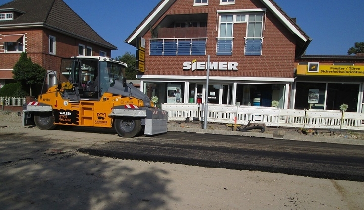 Einbau der Tragschicht im 2. Bauabschnitt im August 2025.
