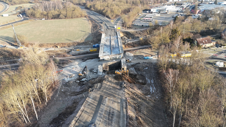 Der Abriss der B-6-Brücke bei Salzgitter-Bad läuft nach Plan. (Bild von Anfang März 2026).